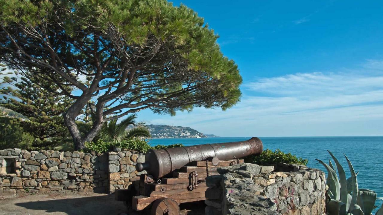 Hotel Della Punta ボルディゲーラ エクステリア 写真